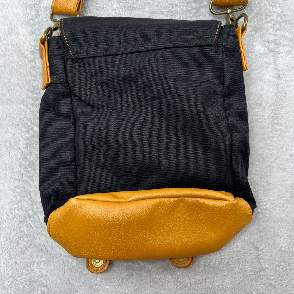 Disney Soarin Around The World Messenger Bag Size OS Black Tan Women Crossbody - Picture 6 of 12